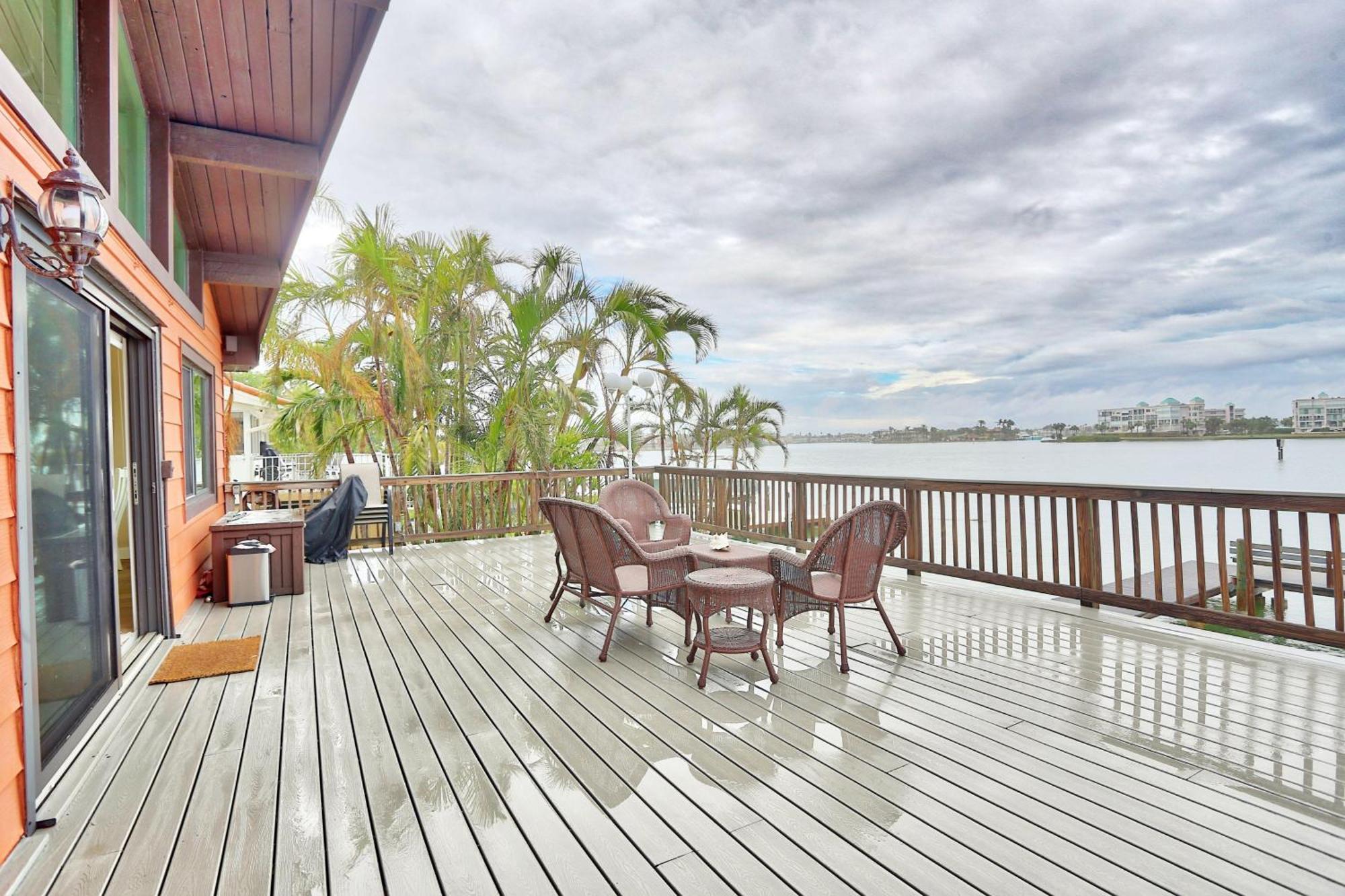 Paradise Along Boca Ciega Bay Villa St. Pete Beach Exterior photo